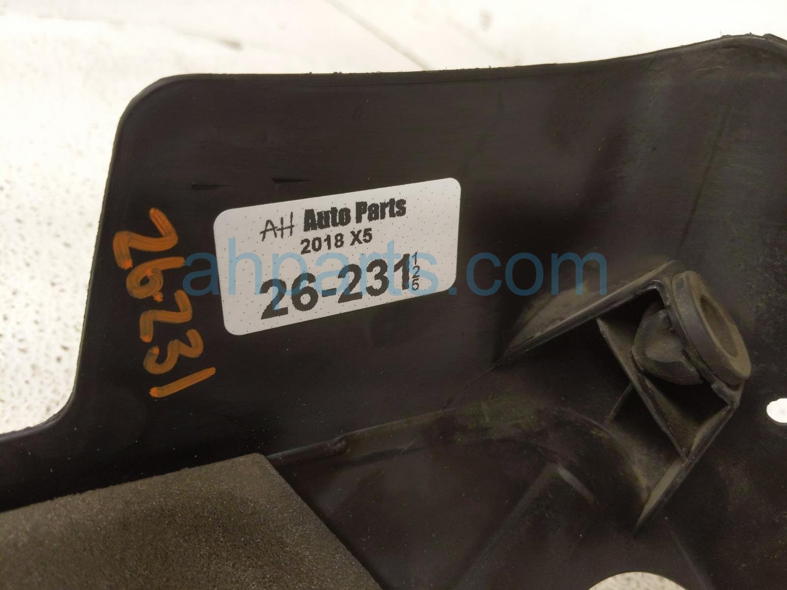 2018 BMW X5 Engine Appearance Cover 3.0l Turbo 11 12 7 607 447 Replacement 2018 BMW X5 Engine Appearance Cover 3.0l Turbo 11 12 7 607 447 Replacement thumbnail