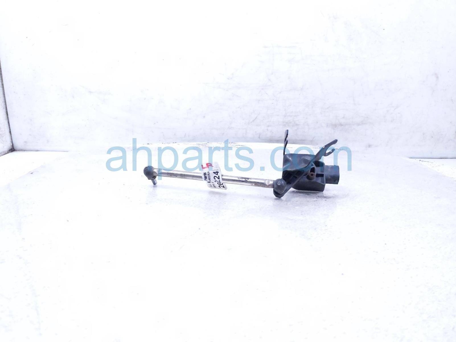 2011 Porsche Panamera Rear Driver Suspension Height Level Sensor 970 343 021 03 Replacement 2011 Porsche Panamera Rear Driver Suspension Height Level Sensor 970 343 021 03 Replacement thumbnail