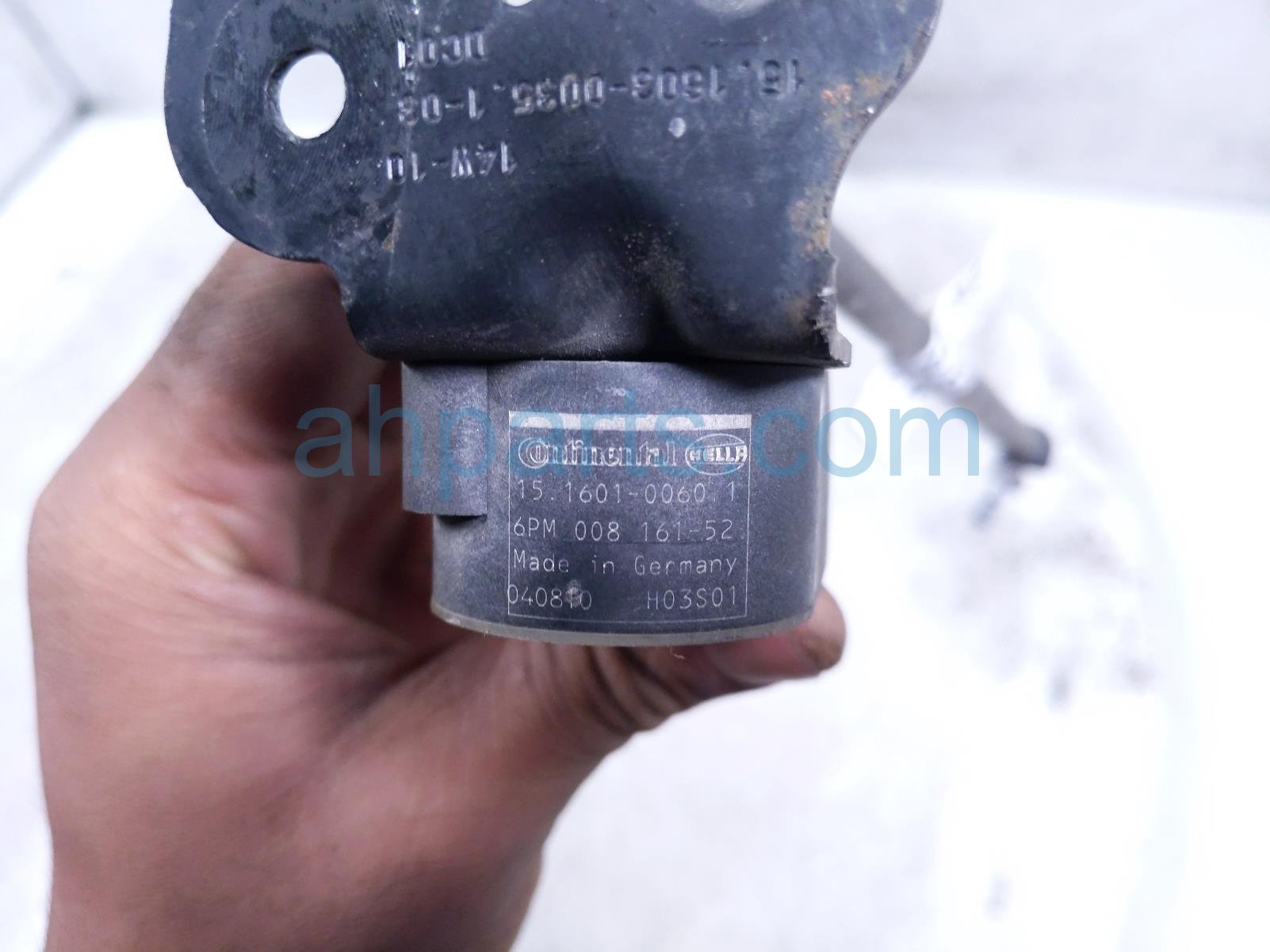 2011 Porsche Panamera Rear Driver Suspension Height Level Sensor 970 343 021 03 Replacement 2011 Porsche Panamera Rear Driver Suspension Height Level Sensor 970 343 021 03 Replacement thumbnail