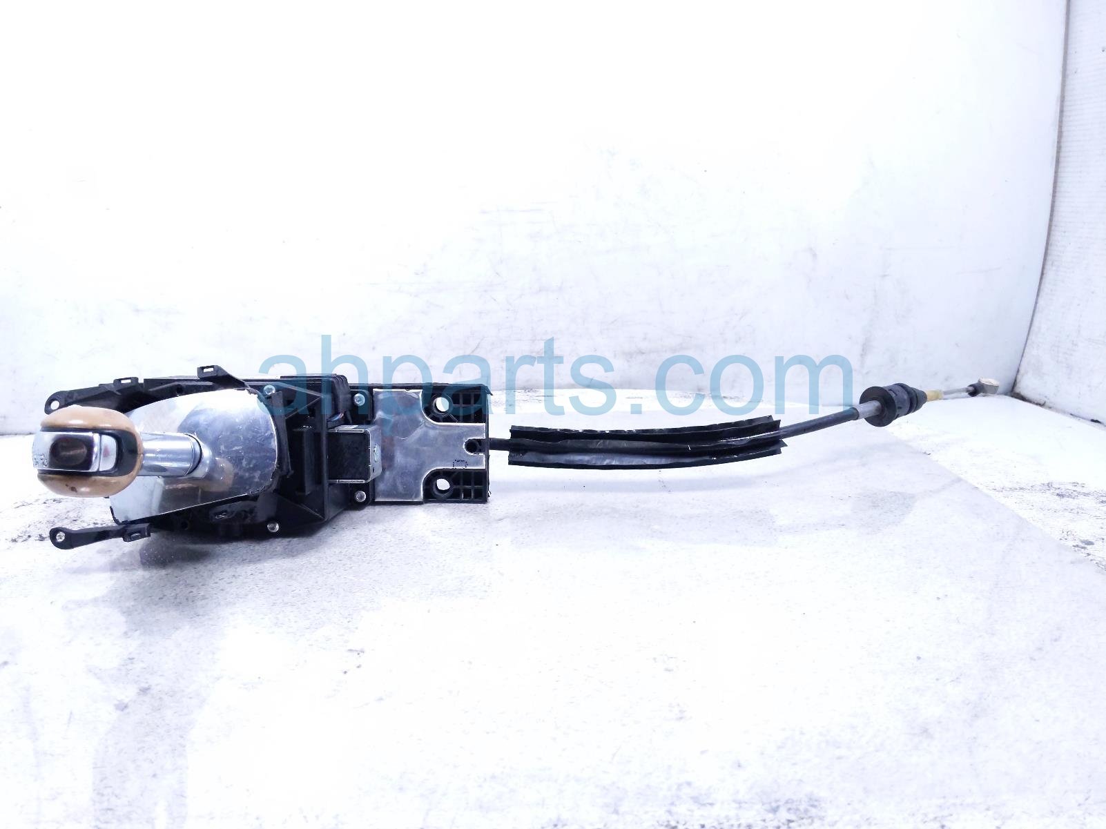 2011 Porsche Panamera A/t Floor Shifter Assy 4.8l Awd 9G1 426 069 06 DLK Replacement 2011 Porsche Panamera A/t Floor Shifter Assy 4.8l Awd 9G1 426 069 06 DLK Replacement thumbnail