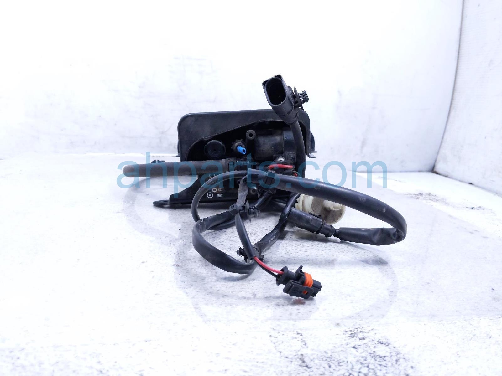 2011 Porsche Panamera Air Suspension Compressor 970 358 151 14 Replacement 2011 Porsche Panamera Air Suspension Compressor 970 358 151 14 Replacement thumbnail