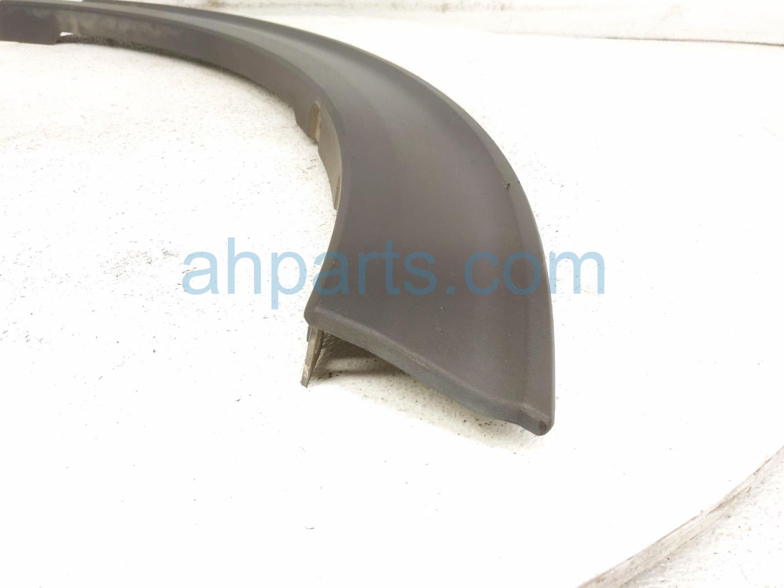 2020 Ford Explorer Rear Passenger Quarter Panel Flare Black LB5Z 7829038 AA Replacement 2020 Ford Explorer Rear Passenger Quarter Panel Flare Black LB5Z 7829038 AA Replacement thumbnail