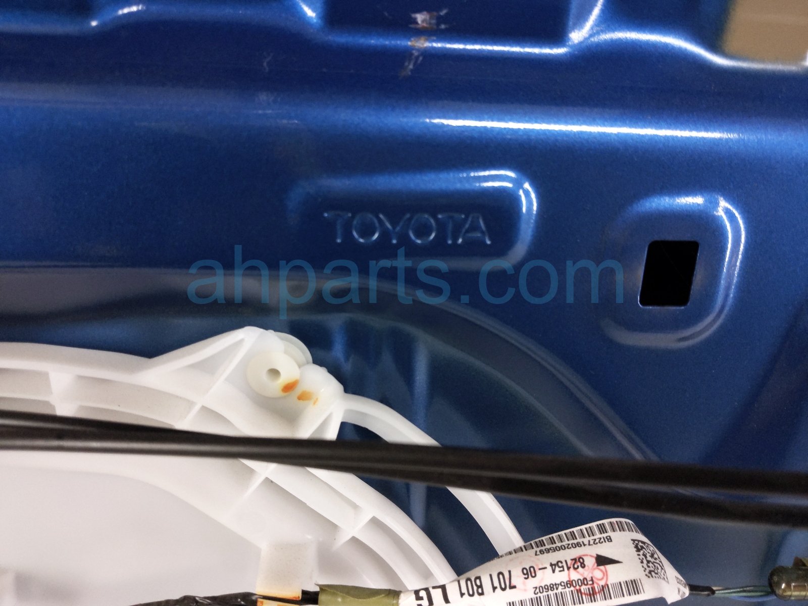 2020 Toyota Camry Rear Driver Door Blue No Inside Trim 67004 06301 Replacement 2020 Toyota Camry Rear Driver Door Blue No Inside Trim 67004 06301 Replacement thumbnail