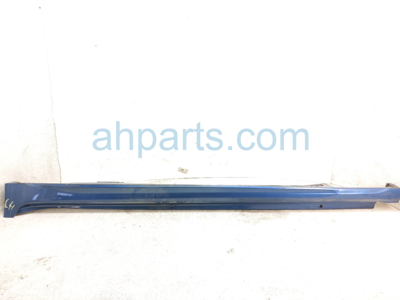 2020 Toyota Camry Rocker Trim Driver Side Skirt / Molding Blue Se PT772 03203 LH Replacement 2020 Toyota Camry Rocker Trim Driver Side Skirt / Molding Blue Se PT772 03203 LH Replacement thumbnail
