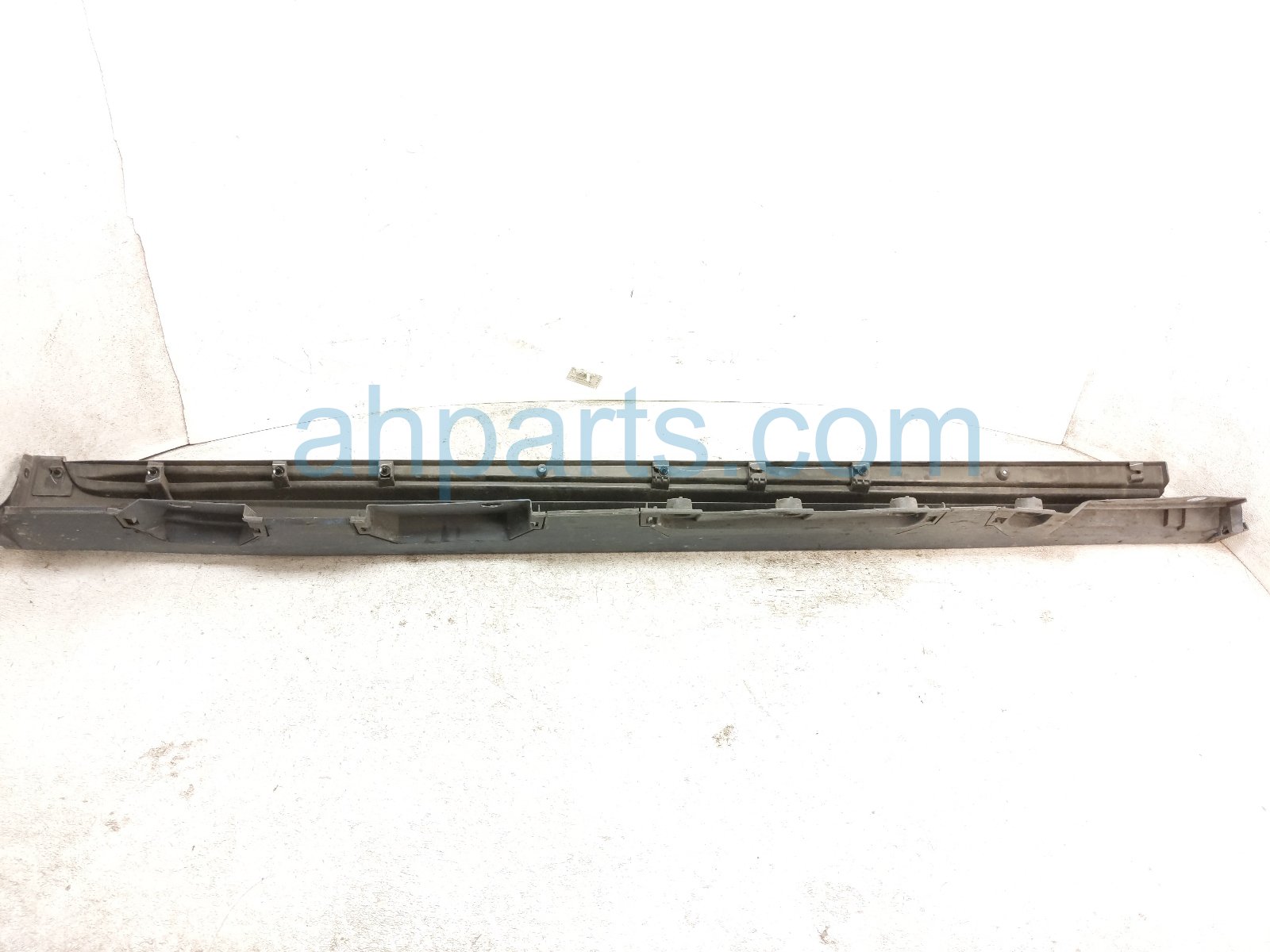 2020 Toyota Camry Rocker Trim Driver Side Skirt / Molding Blue Se PT772 03203 LH Replacement 2020 Toyota Camry Rocker Trim Driver Side Skirt / Molding Blue Se PT772 03203 LH Replacement thumbnail