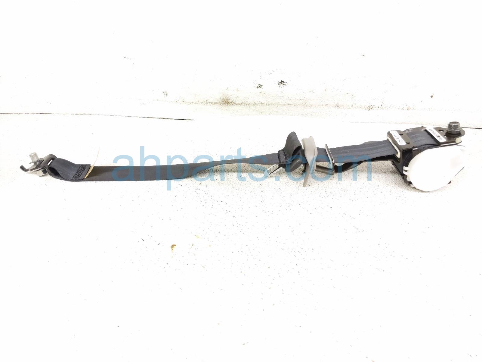 2020 Honda Pilot Rear 3rd Row Passenger Seat Belt Black 04824 TG7 A00ZB Replacement 2020 Honda Pilot Rear 3rd Row Passenger Seat Belt Black 04824 TG7 A00ZB Replacement thumbnail