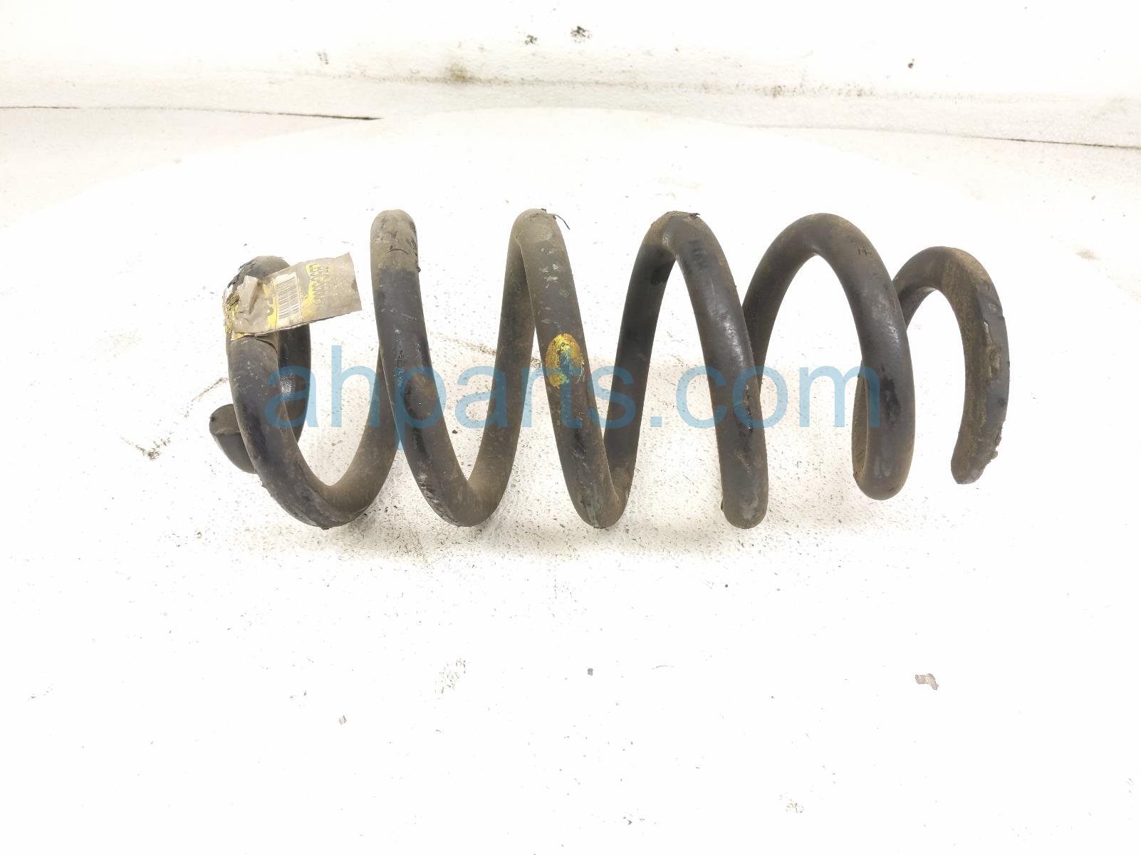 2020 Ford Explorer Strut / / Shock Absorber Rear Coil Spring Awd LB5Z 5560 B Replacement 2020 Ford Explorer Strut / / Shock Absorber Rear Coil Spring Awd LB5Z 5560 B Replacement thumbnail