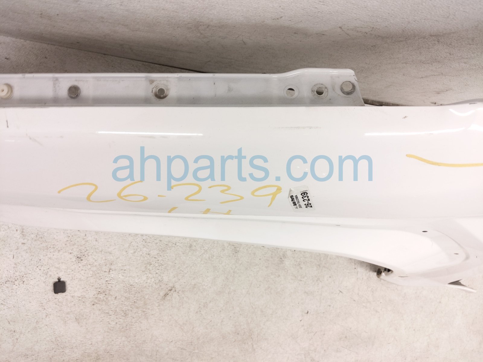 2024 Toyota Tacoma Front Driver Fender White *dent 53812 AK020 Replacement 2024 Toyota Tacoma Front Driver Fender White *dent 53812 AK020 Replacement thumbnail