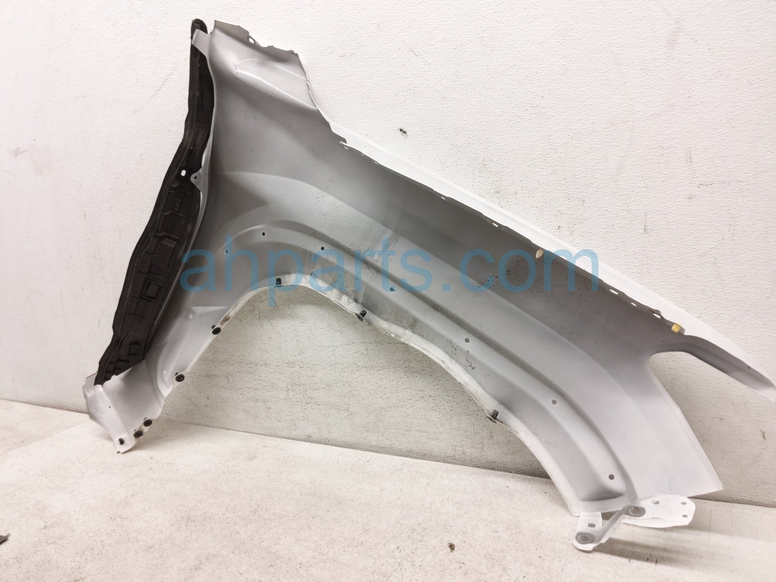 2024 Toyota Tacoma Front Driver Fender White *dent 53812 AK020 Replacement 2024 Toyota Tacoma Front Driver Fender White *dent 53812 AK020 Replacement thumbnail