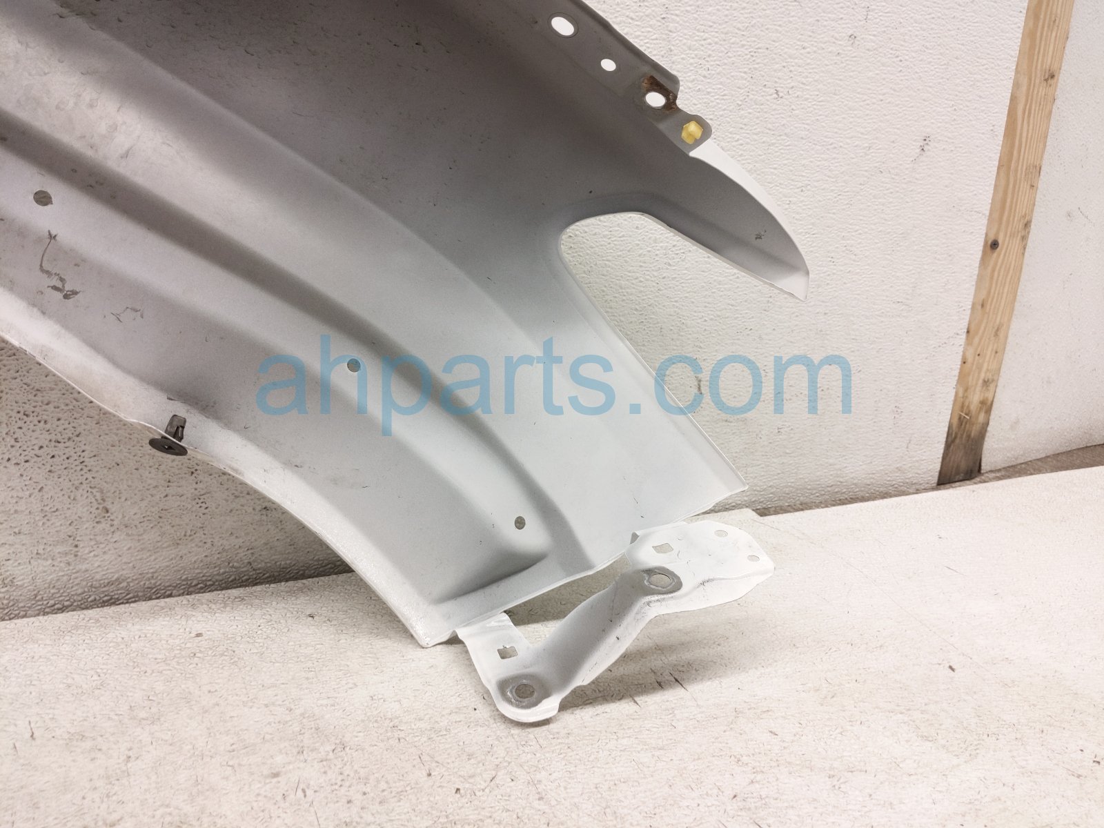2024 Toyota Tacoma Front Driver Fender White *dent 53812 AK020 Replacement 2024 Toyota Tacoma Front Driver Fender White *dent 53812 AK020 Replacement thumbnail