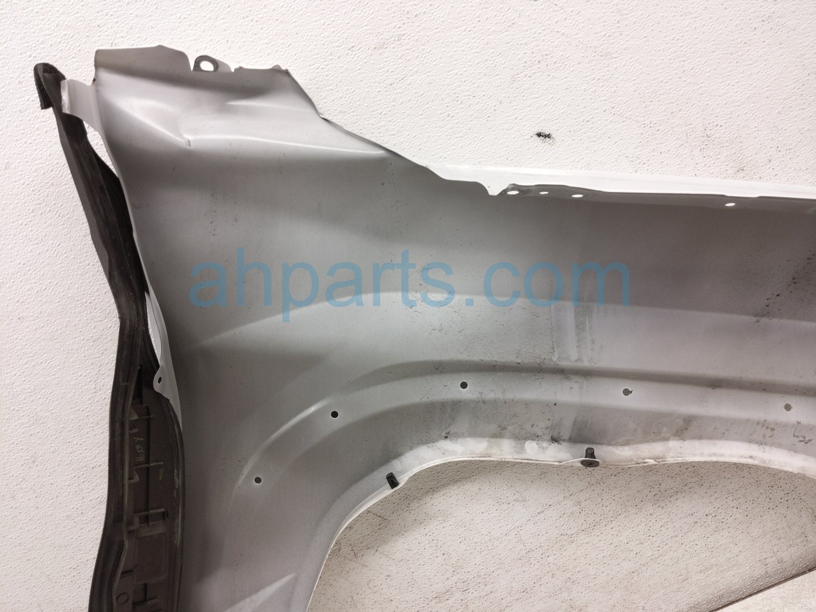 2024 Toyota Tacoma Front Driver Fender White *dent 53812 AK020 Replacement 2024 Toyota Tacoma Front Driver Fender White *dent 53812 AK020 Replacement thumbnail