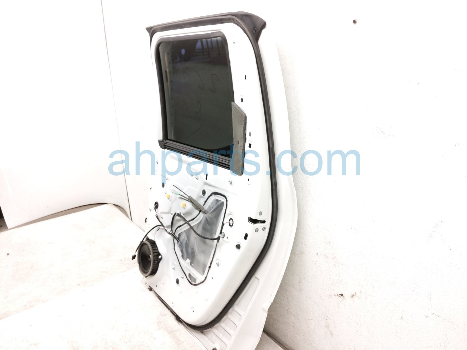 2024 Toyota Tacoma Rear Passenger Door White No Inside Trim 67003 AK010 Replacement 2024 Toyota Tacoma Rear Passenger Door White No Inside Trim 67003 AK010 Replacement thumbnail