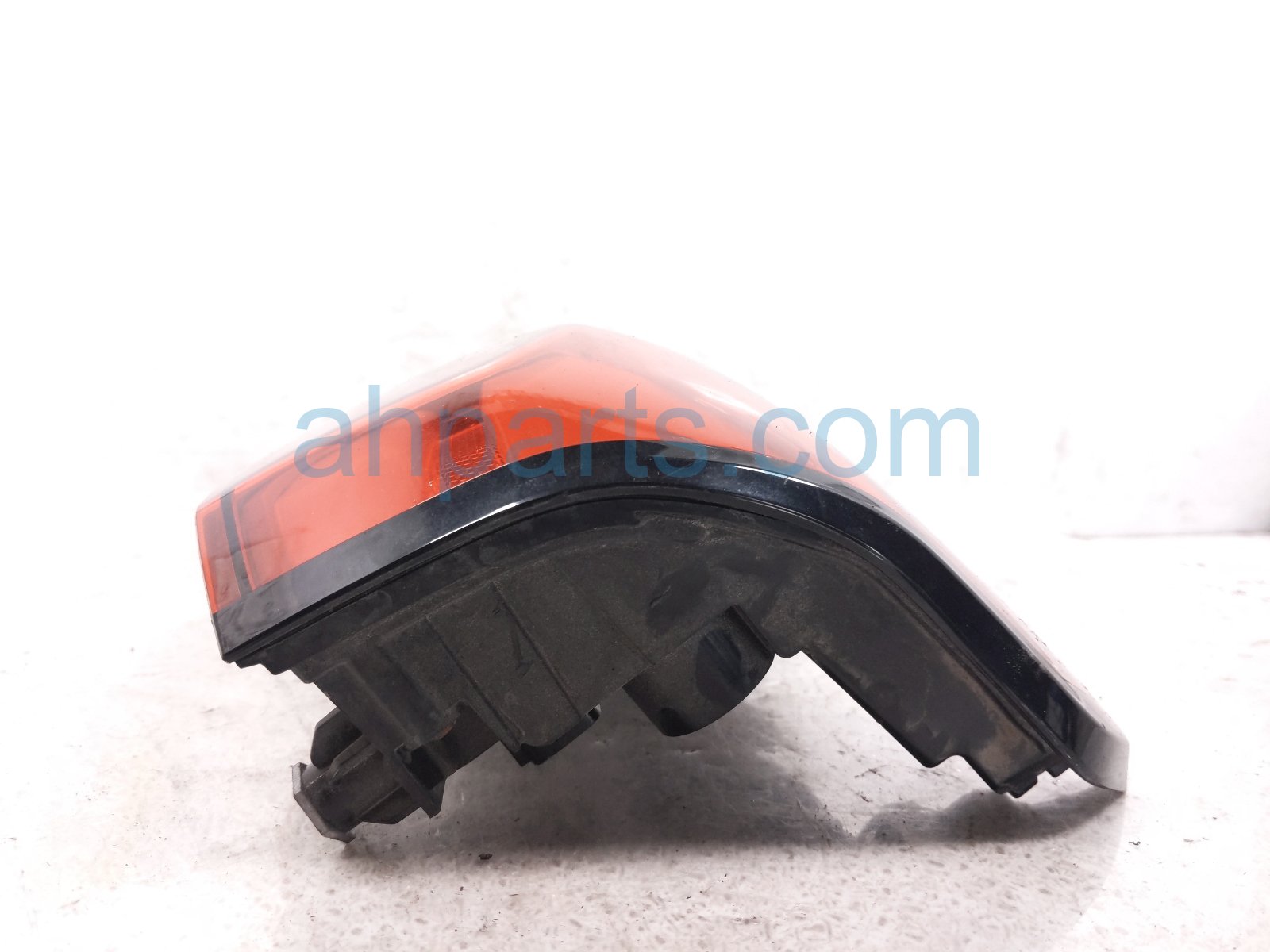 2024 Toyota Tacoma Light / Rear Driver Tail Lamp (on Body) 81560 AK050 Replacement 2024 Toyota Tacoma Light / Rear Driver Tail Lamp (on Body) 81560 AK050 Replacement thumbnail