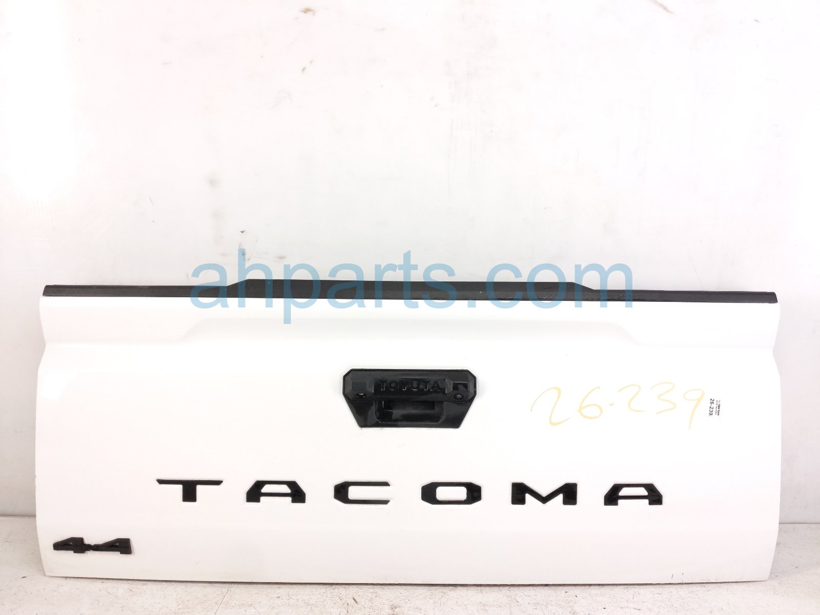 2024 Toyota Tacoma Deck Trunk Lid Lift Gate / Tail Gate White 65701 AK902 Replacement 2024 Toyota Tacoma Deck Trunk Lid Lift Gate / Tail Gate White 65701 AK902 Replacement thumbnail