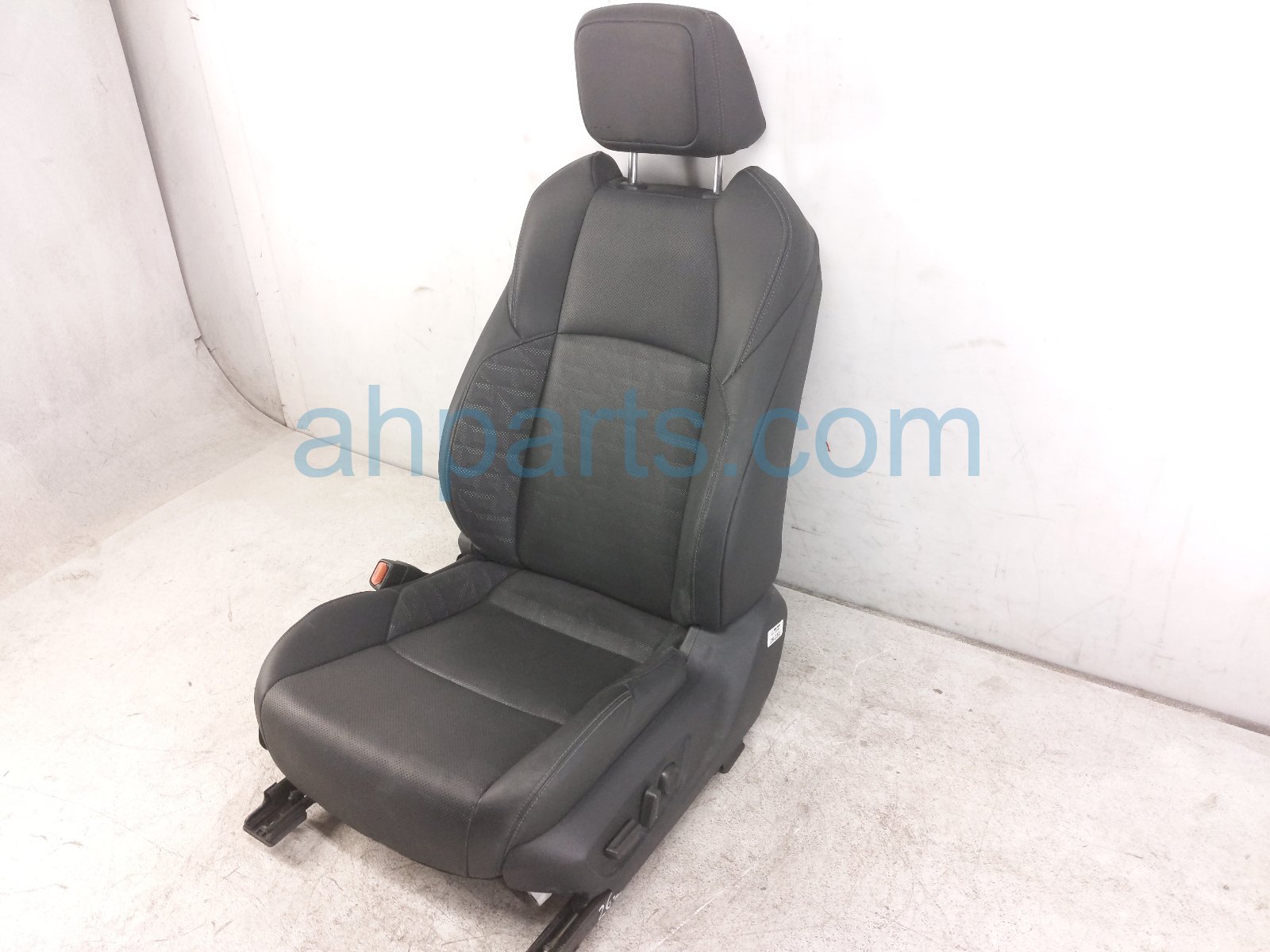 2024 Toyota Tacoma Front Driver Seat Black W/ Airbag 71074 AK060 C4 Replacement 2024 Toyota Tacoma Front Driver Seat Black W/ Airbag 71074 AK060 C4 Replacement thumbnail