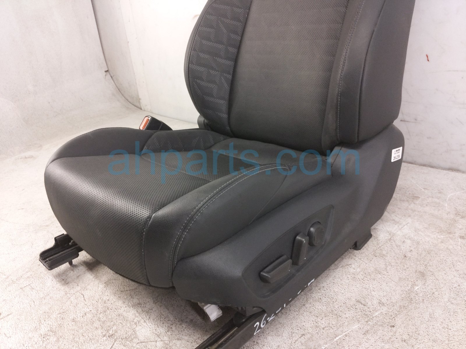 2024 Toyota Tacoma Front Driver Seat Black W/ Airbag 71074 AK060 C4 Replacement 2024 Toyota Tacoma Front Driver Seat Black W/ Airbag 71074 AK060 C4 Replacement thumbnail