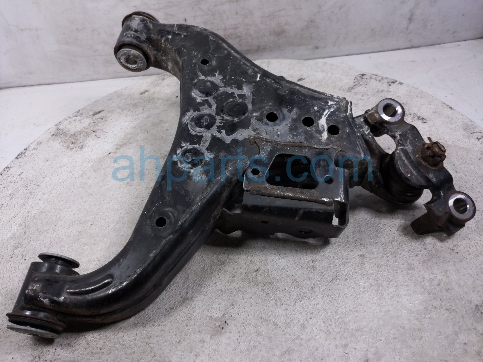 2024 Toyota Tacoma Front Passenger Lower Control Arm 48068 AK010 Replacement 2024 Toyota Tacoma Front Passenger Lower Control Arm 48068 AK010 Replacement thumbnail