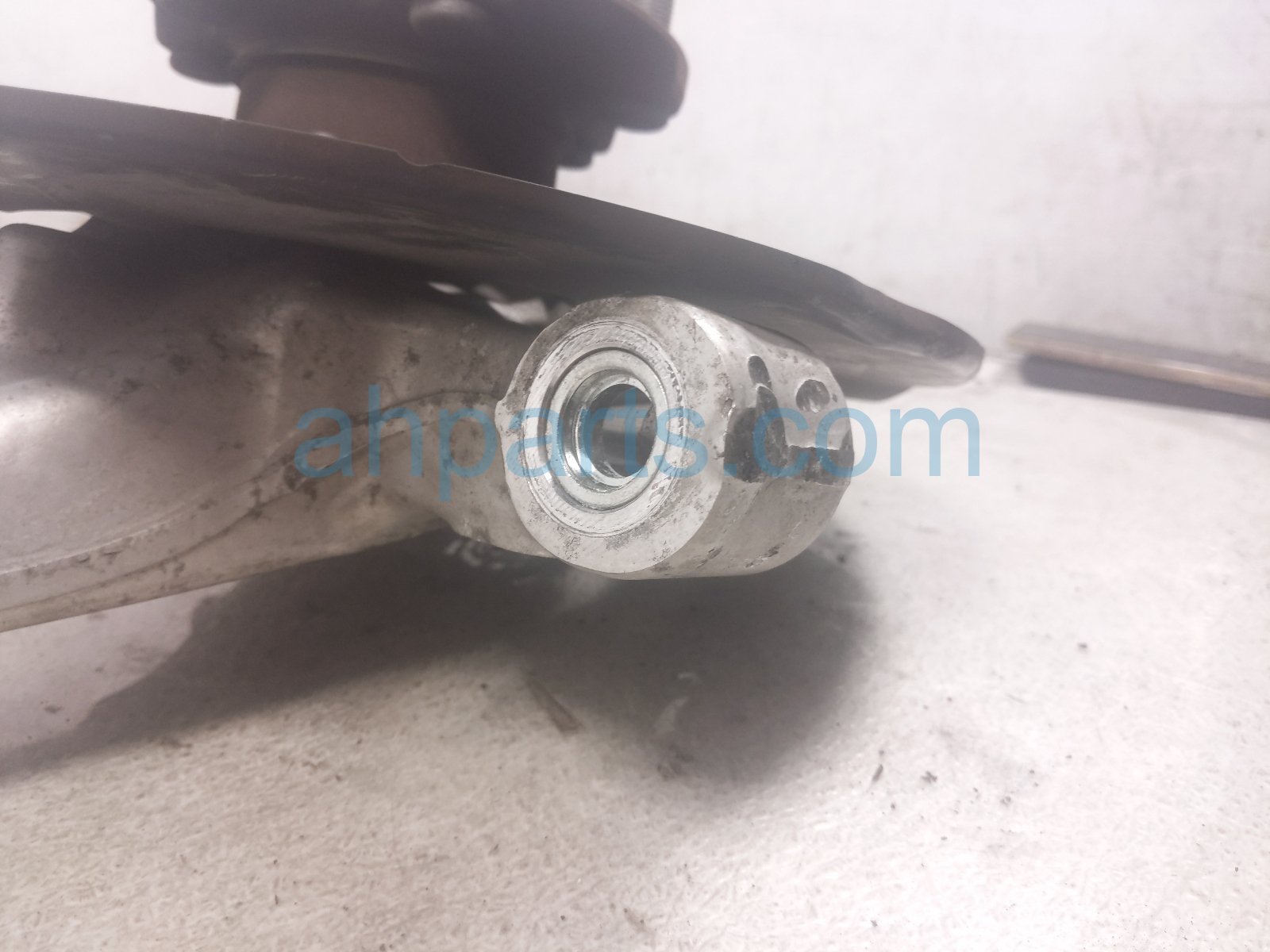 2024 Toyota Tacoma Front Driver Spindle Knuckle Hub 4x4 43202 AK010 Replacement 2024 Toyota Tacoma Front Driver Spindle Knuckle Hub 4x4 43202 AK010 Replacement thumbnail