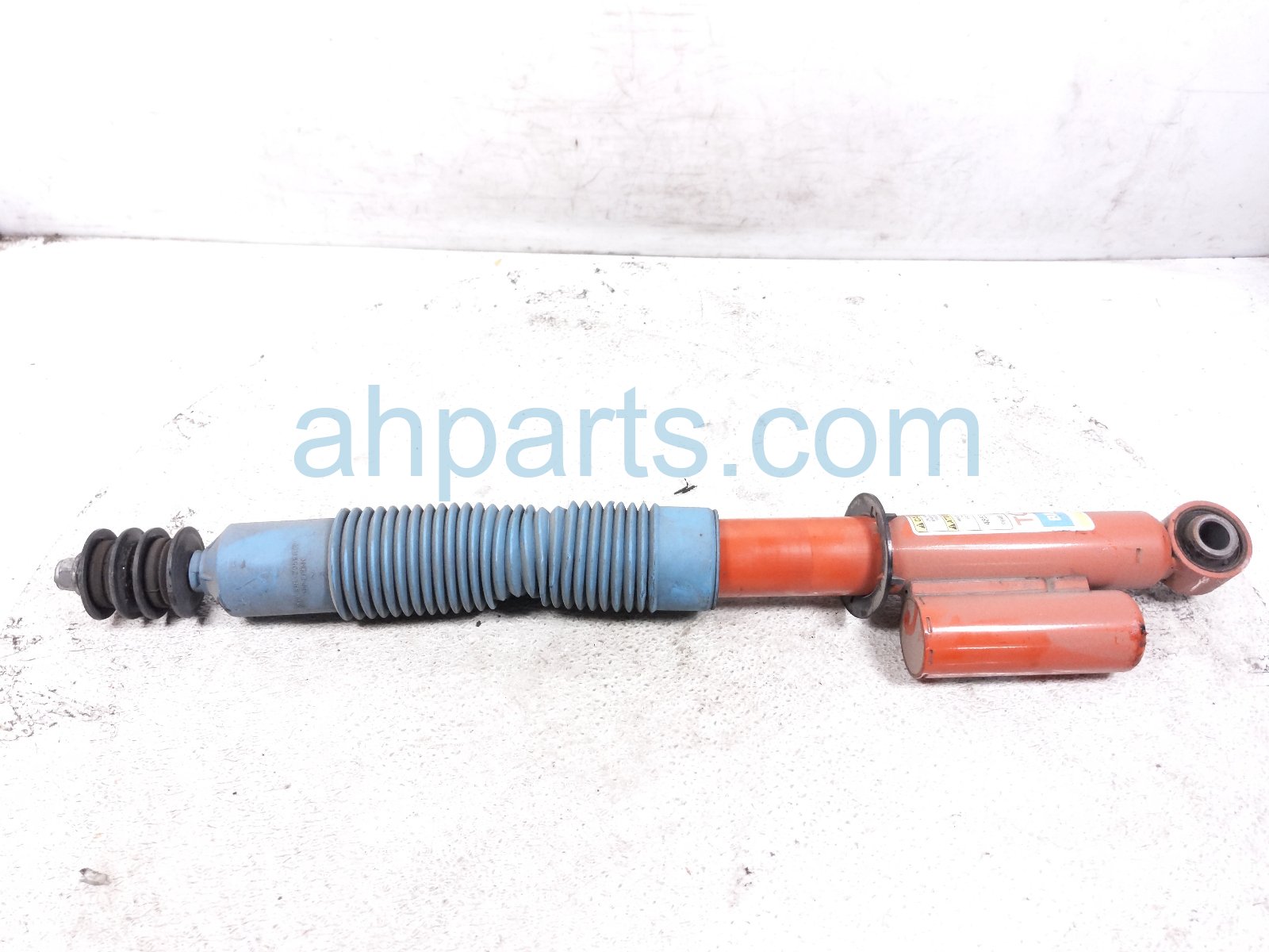 2024 Toyota Tacoma Strut / Spring / Rear Driver Shock Absorber 48530 AK020 Replacement 2024 Toyota Tacoma Strut / Spring / Rear Driver Shock Absorber 48530 AK020 Replacement thumbnail