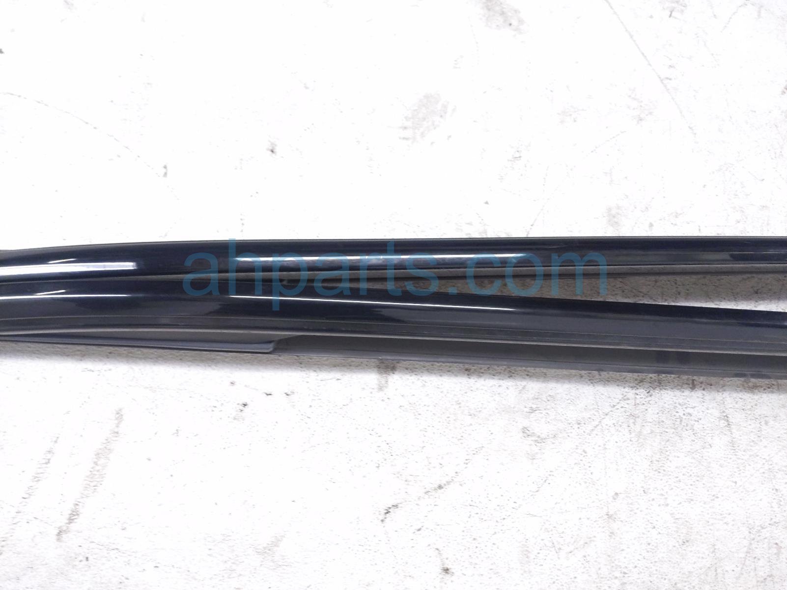 2020 Ford Explorer Luggage Rack Driver & Passenger Roof Rails Only JL7Z 7855141 AA Replacement 2020 Ford Explorer Luggage Rack Driver & Passenger Roof Rails Only JL7Z 7855141 AA Replacement thumbnail