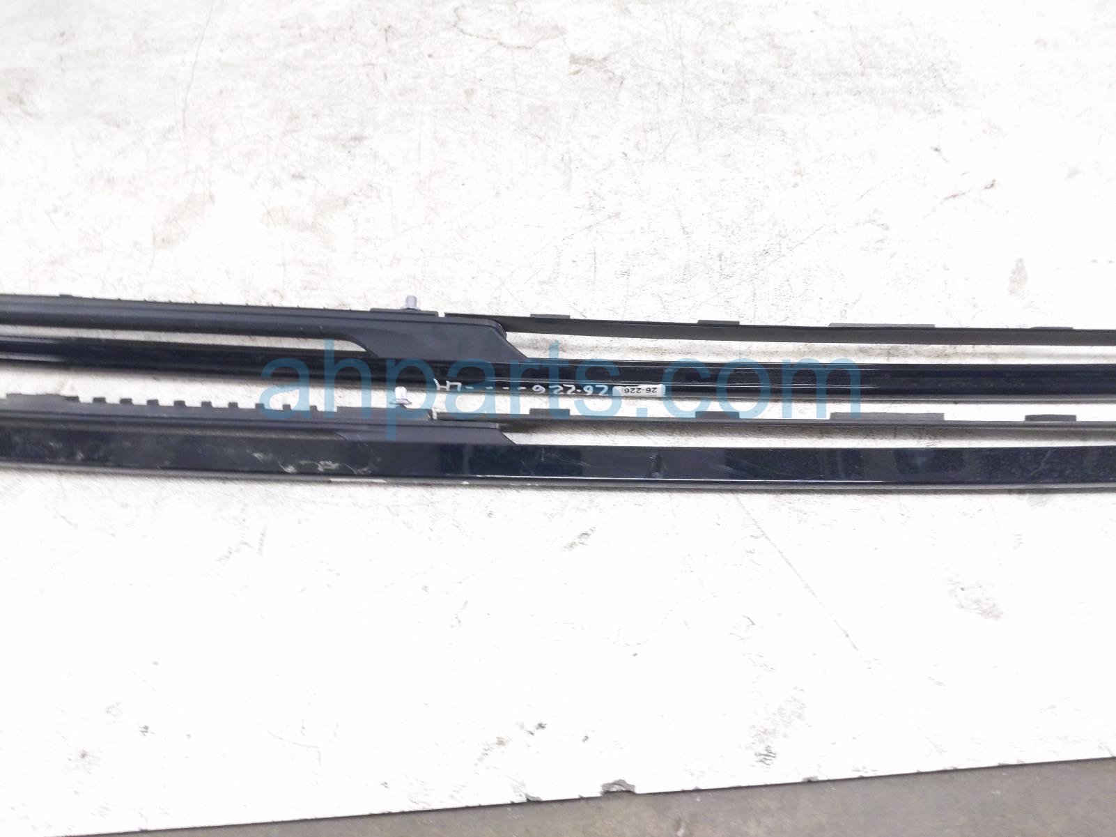 2020 Ford Explorer Luggage Rack Driver & Passenger Roof Rails Only JL7Z 7855141 AA Replacement 2020 Ford Explorer Luggage Rack Driver & Passenger Roof Rails Only JL7Z 7855141 AA Replacement thumbnail