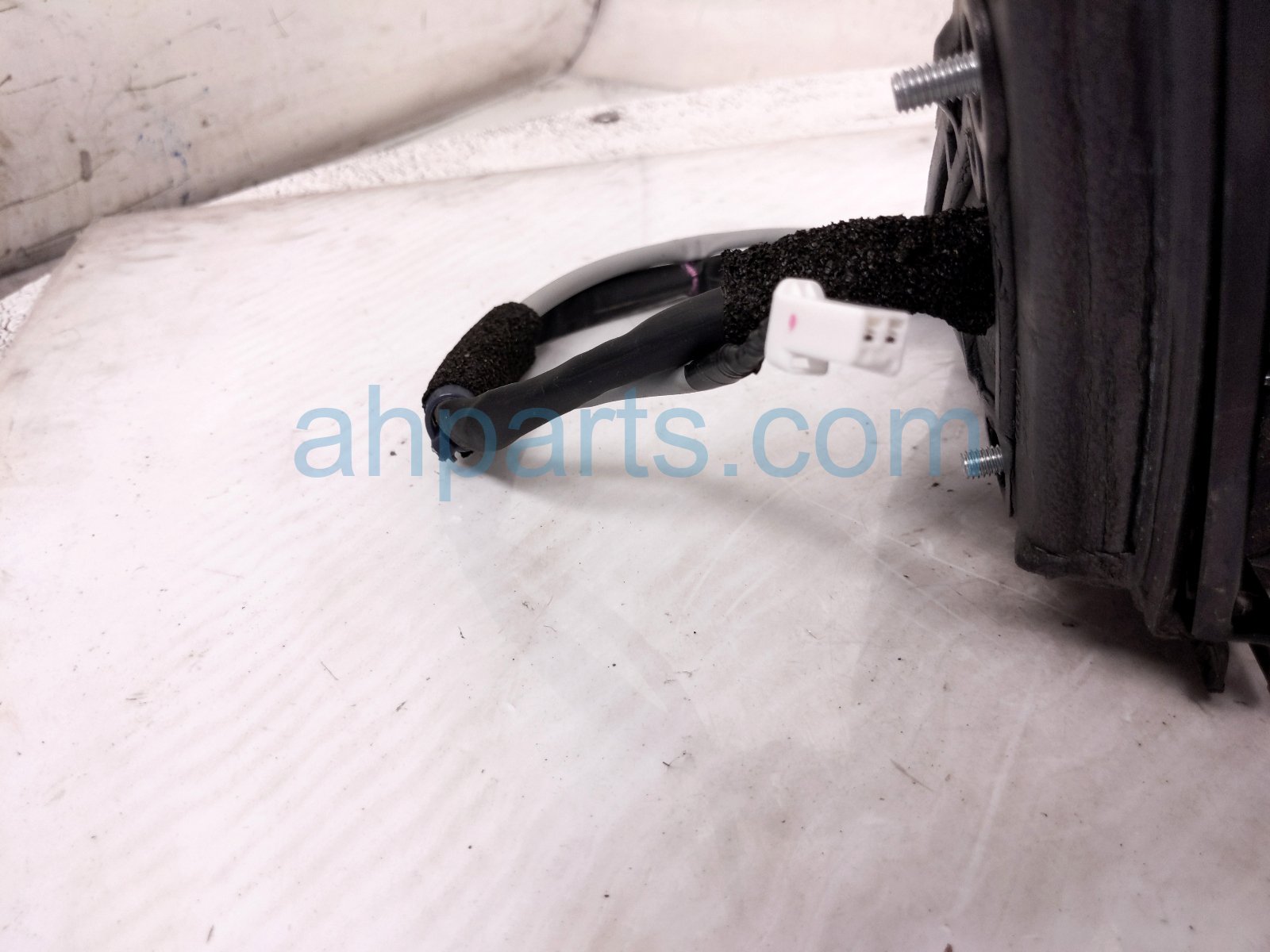 2023 Acura MDX Rear Passenger Side View Mirror Black 76200 TYA A31ZE Replacement 2023 Acura MDX Rear Passenger Side View Mirror Black 76200 TYA A31ZE Replacement thumbnail
