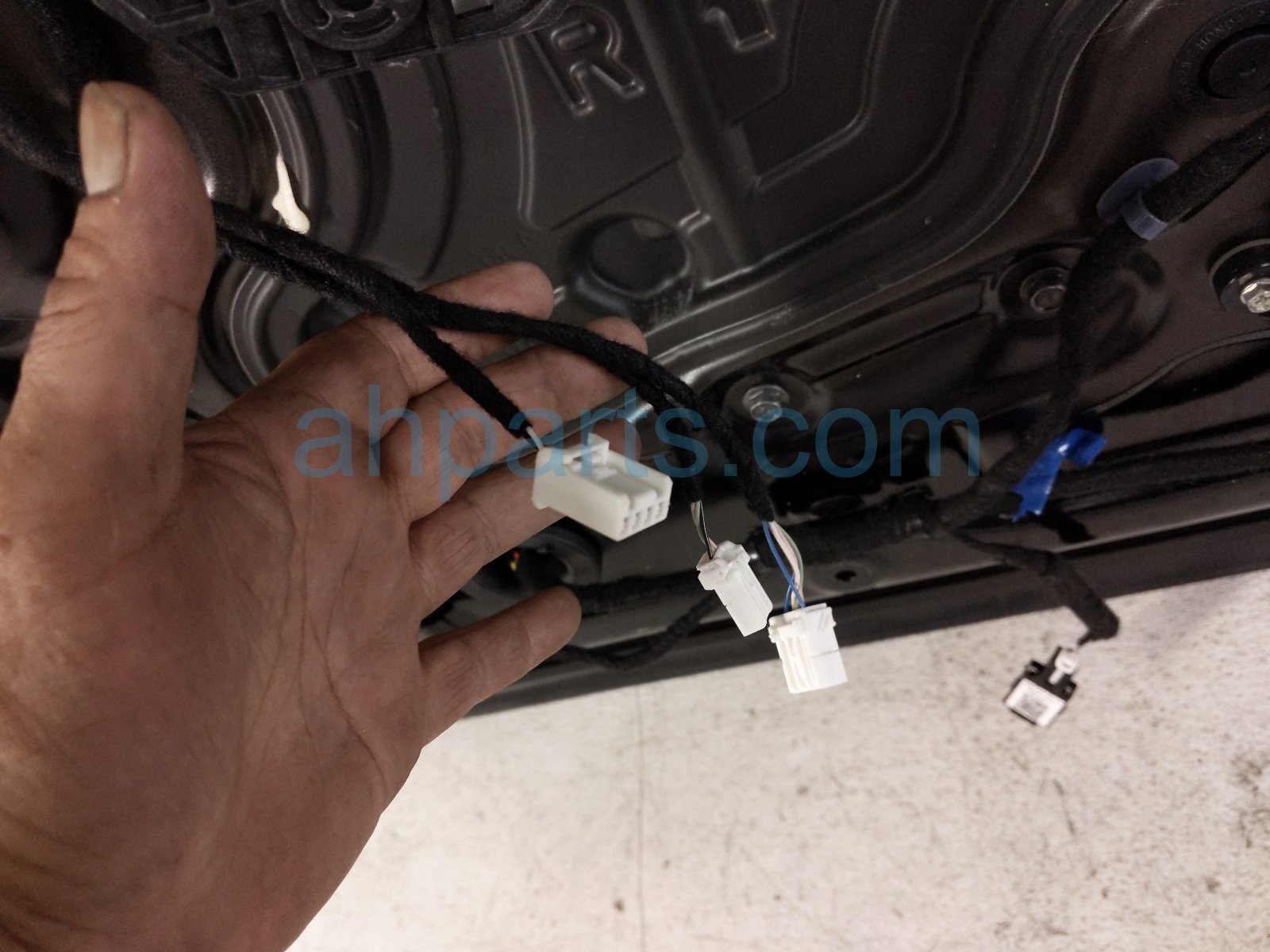 2023 Acura MDX Rear Passenger Door Black No Inside Trim 67510 TYB A00ZZ Replacement 2023 Acura MDX Rear Passenger Door Black No Inside Trim 67510 TYB A00ZZ Replacement thumbnail