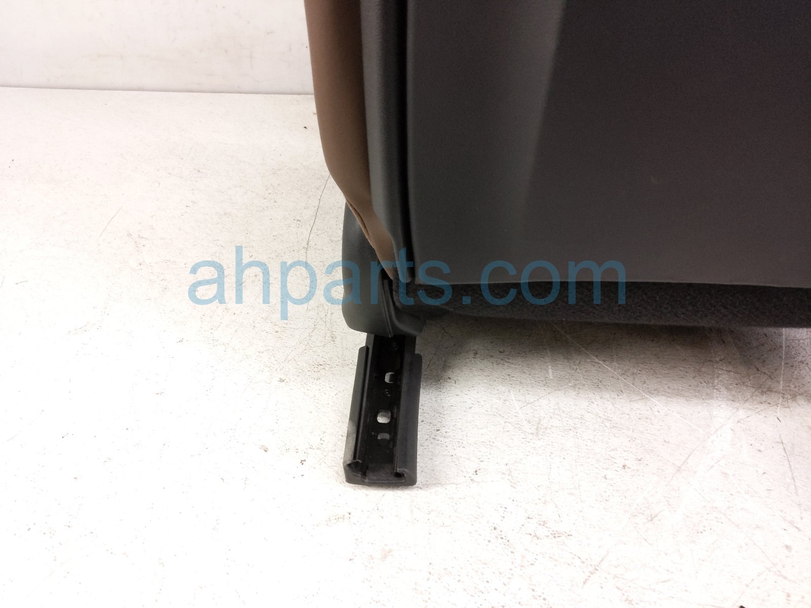 2023 Acura MDX Front Passenger Seat Brown W/o Airbag* 81121 TYA A61ZB Replacement 2023 Acura MDX Front Passenger Seat Brown W/o Airbag* 81121 TYA A61ZB Replacement thumbnail