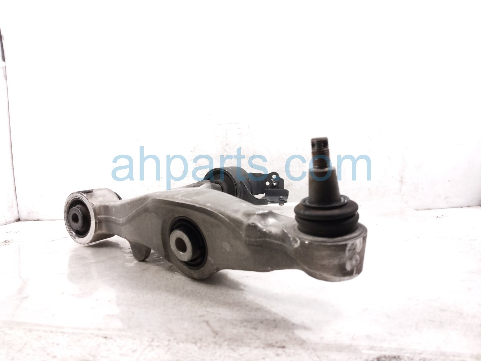 2023 Acura MDX Front Passenger Lower Control Arm 51350 TYA A05 Replacement 2023 Acura MDX Front Passenger Lower Control Arm 51350 TYA A05 Replacement thumbnail