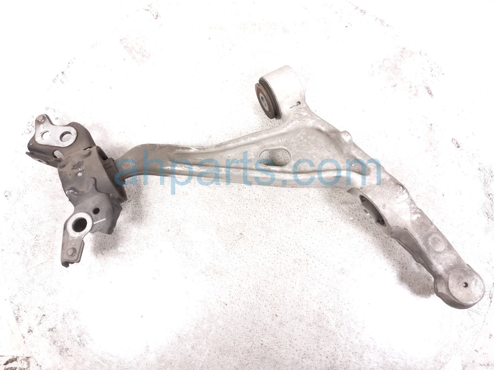 2023 Acura MDX Front Passenger Lower Control Arm 51350 TYA A05 Replacement 2023 Acura MDX Front Passenger Lower Control Arm 51350 TYA A05 Replacement thumbnail