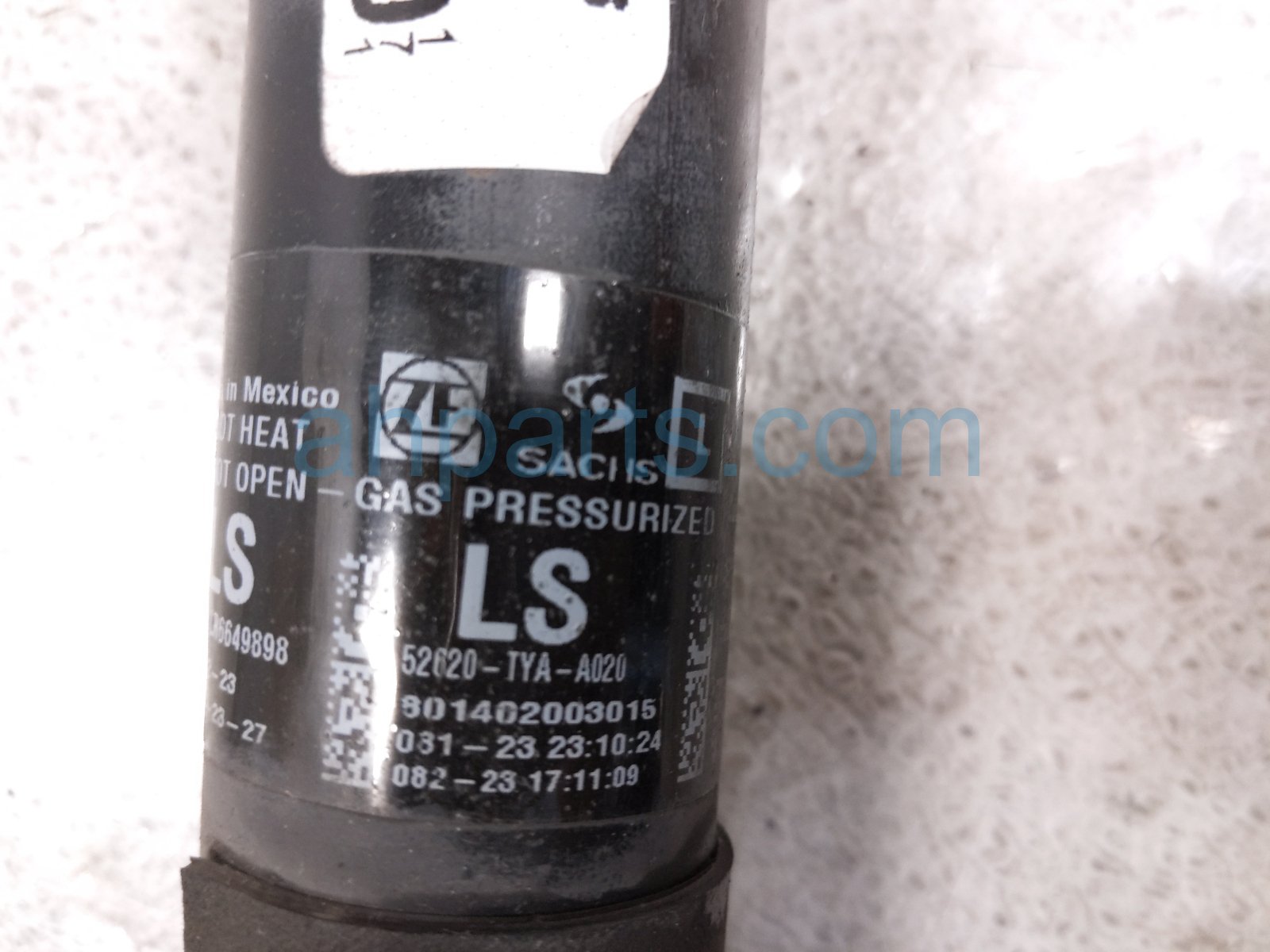 2023 Acura MDX Strut / Spring / Rear Driver Shock Absorber Adv 52620 TYA A02 Replacement 2023 Acura MDX Strut / Spring / Rear Driver Shock Absorber Adv 52620 TYA A02 Replacement thumbnail