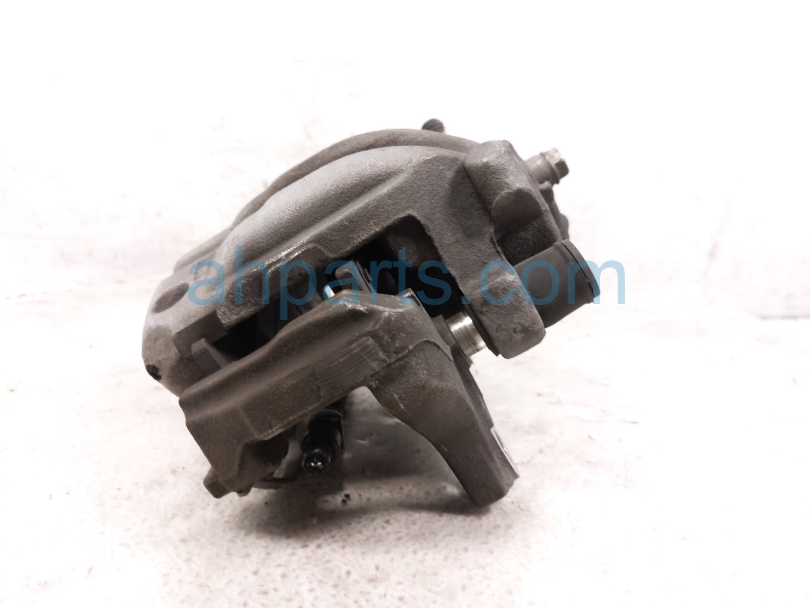 2023 Acura MDX Core Core Front Passenger Brake Caliper 45001 TYA A02 Replacement 2023 Acura MDX Core Core Front Passenger Brake Caliper 45001 TYA A02 Replacement thumbnail
