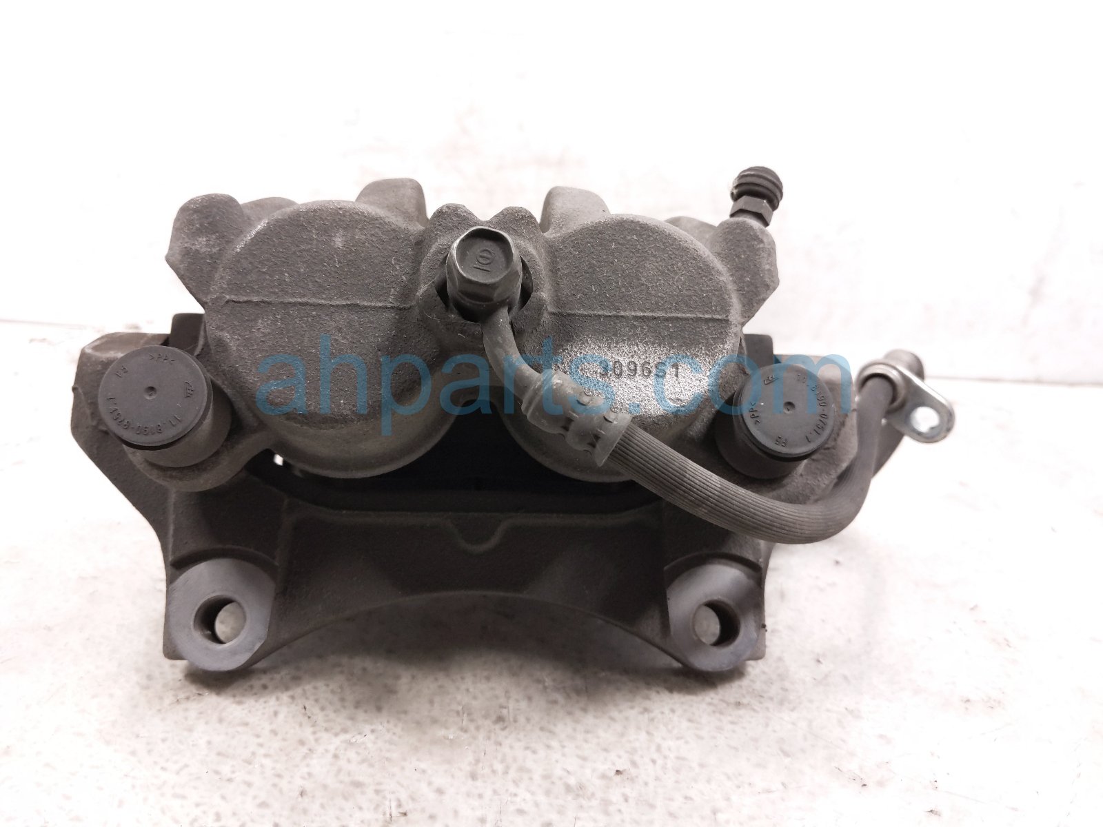 2023 Acura MDX Core Core Front Passenger Brake Caliper 45001 TYA A02 Replacement 2023 Acura MDX Core Core Front Passenger Brake Caliper 45001 TYA A02 Replacement thumbnail