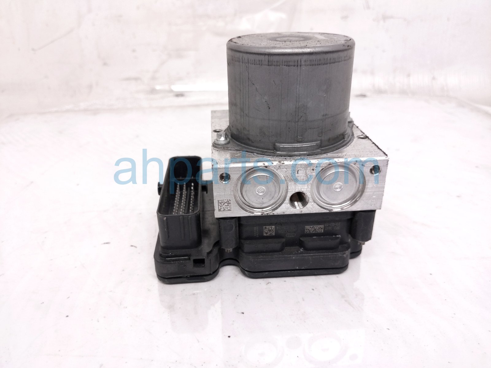 2023 Acura MDX (anti Lock Brake) Abs/vsa Pump Modulator 57100 TYA A06 Replacement 2023 Acura MDX (anti Lock Brake) Abs/vsa Pump Modulator 57100 TYA A06 Replacement thumbnail