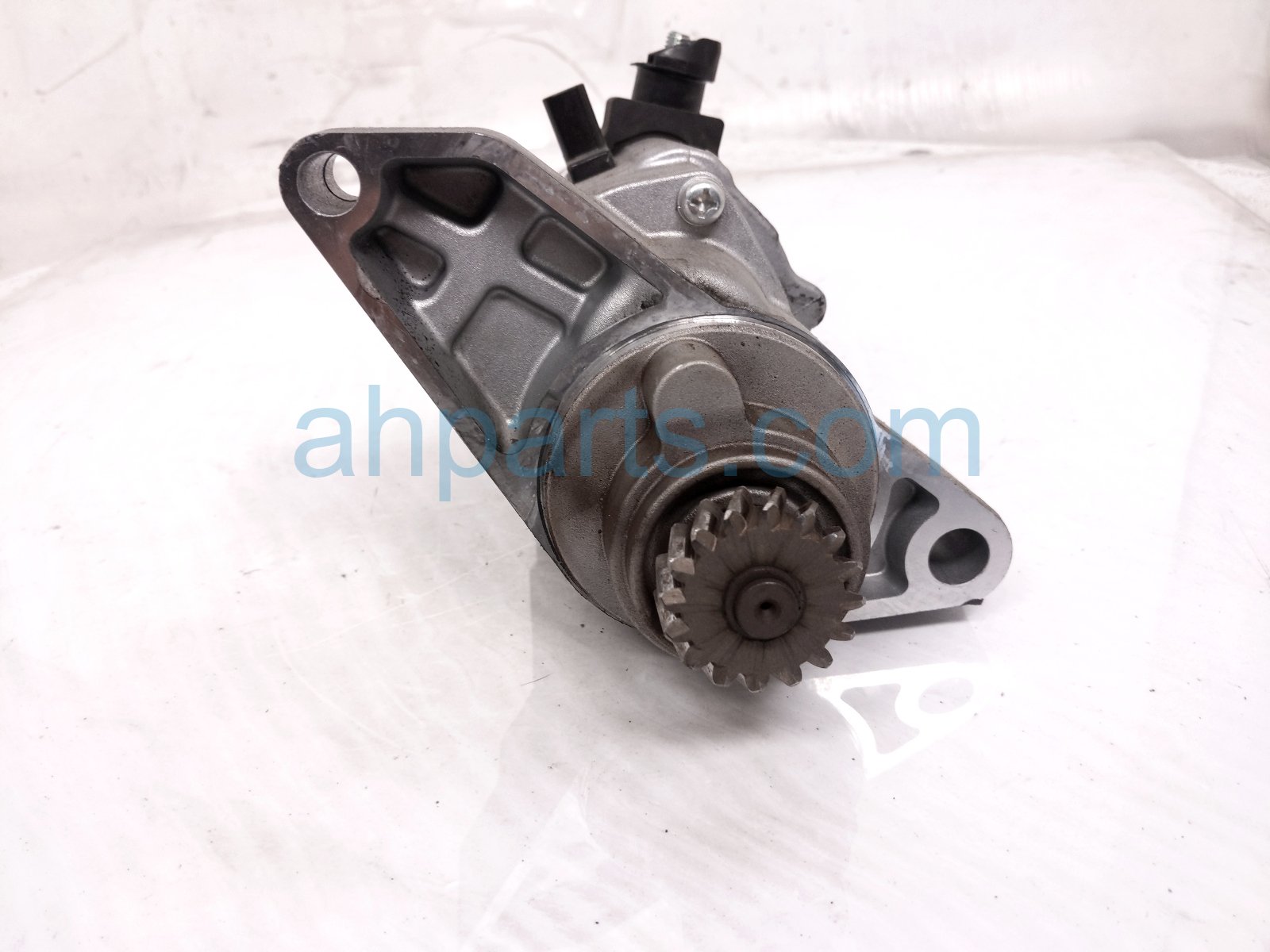 2023 Acura MDX Starter Motor 31200 5MR A03 Replacement 2023 Acura MDX Starter Motor 31200 5MR A03 Replacement thumbnail