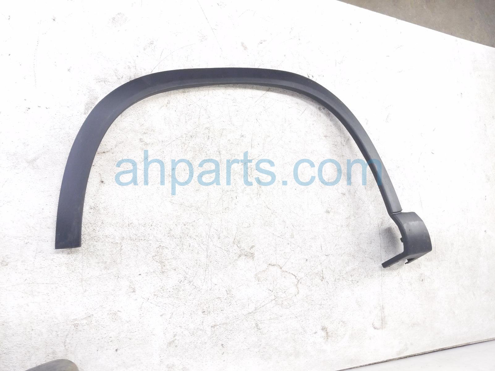 2024 Honda Pilot Front Driver Fender Flare Black 74165 T90 A00 Replacement 2024 Honda Pilot Front Driver Fender Flare Black 74165 T90 A00 Replacement thumbnail