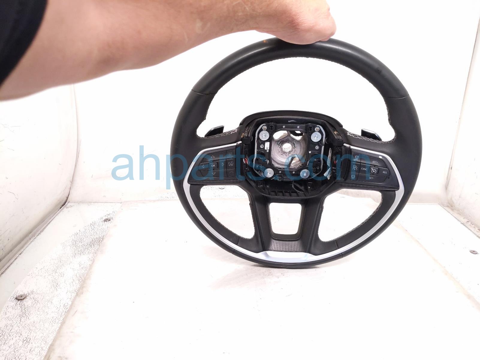 2024 Jeep Grand Cherokee Steering Wheel Black Laredo 7UK163X7AB Replacement 2024 Jeep Grand Cherokee Steering Wheel Black Laredo 7UK163X7AB Replacement thumbnail