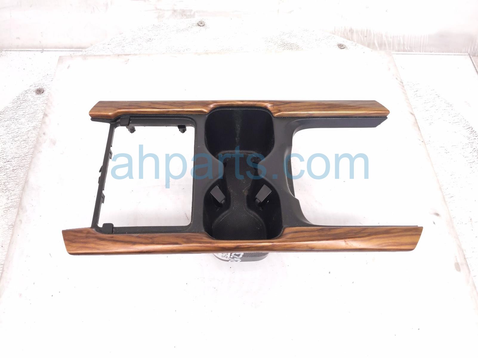 2020 Honda CR V Center Console Cup Holder Trim blk 83420 TLA A61ZA Replacement 2020 Honda CR V Center Console Cup Holder Trim blk 83420 TLA A61ZA Replacement thumbnail