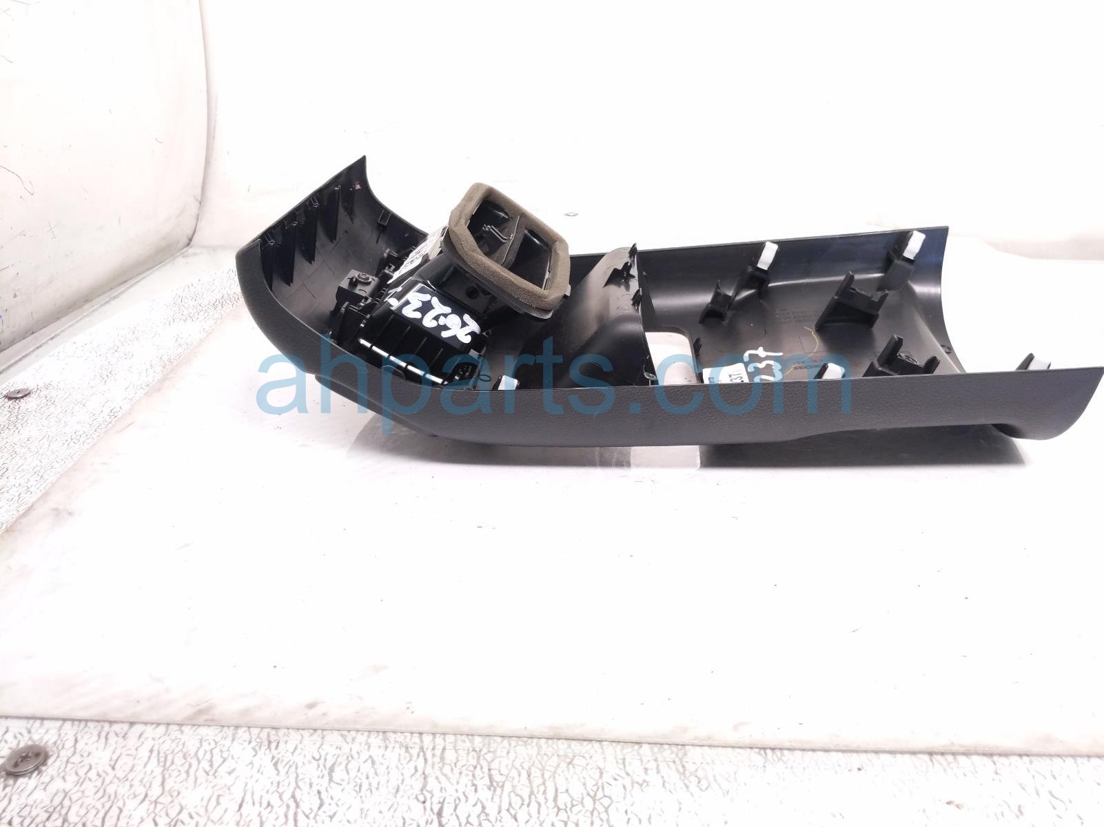 2020 Honda CR V Rear Console Trim W/vent Outlet blk 83413 TLA A01ZA Replacement 2020 Honda CR V Rear Console Trim W/vent Outlet blk 83413 TLA A01ZA Replacement thumbnail