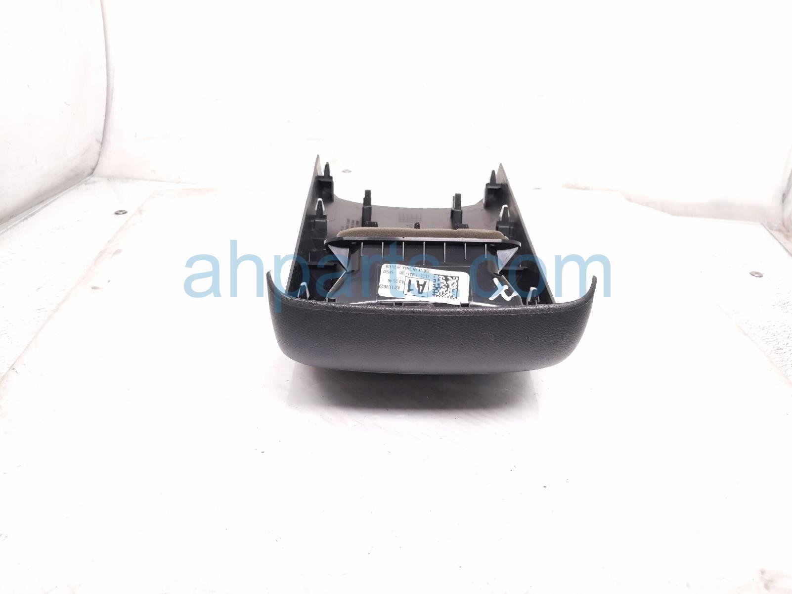 2020 Honda CR V Rear Console Trim W/vent Outlet blk 83413 TLA A01ZA Replacement 2020 Honda CR V Rear Console Trim W/vent Outlet blk 83413 TLA A01ZA Replacement thumbnail