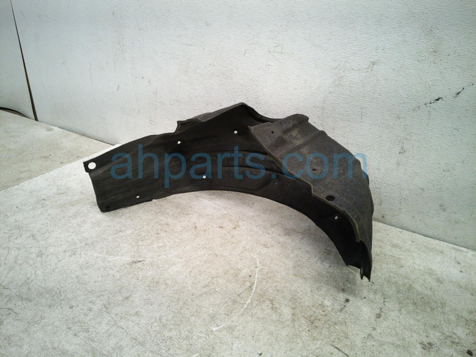 2022 Toyota Prius Rear Passenger Inner Fender Liner 65637 47060 Replacement 2022 Toyota Prius Rear Passenger Inner Fender Liner 65637 47060 Replacement thumbnail