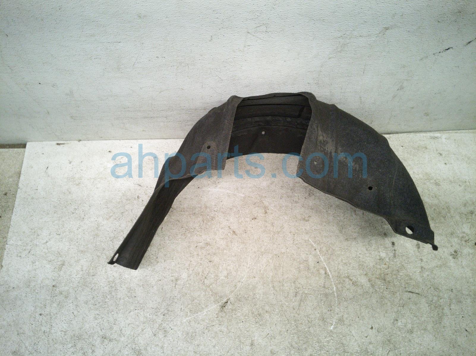 2022 Toyota Prius Rear Passenger Inner Fender Liner 65637 47060 Replacement 2022 Toyota Prius Rear Passenger Inner Fender Liner 65637 47060 Replacement thumbnail