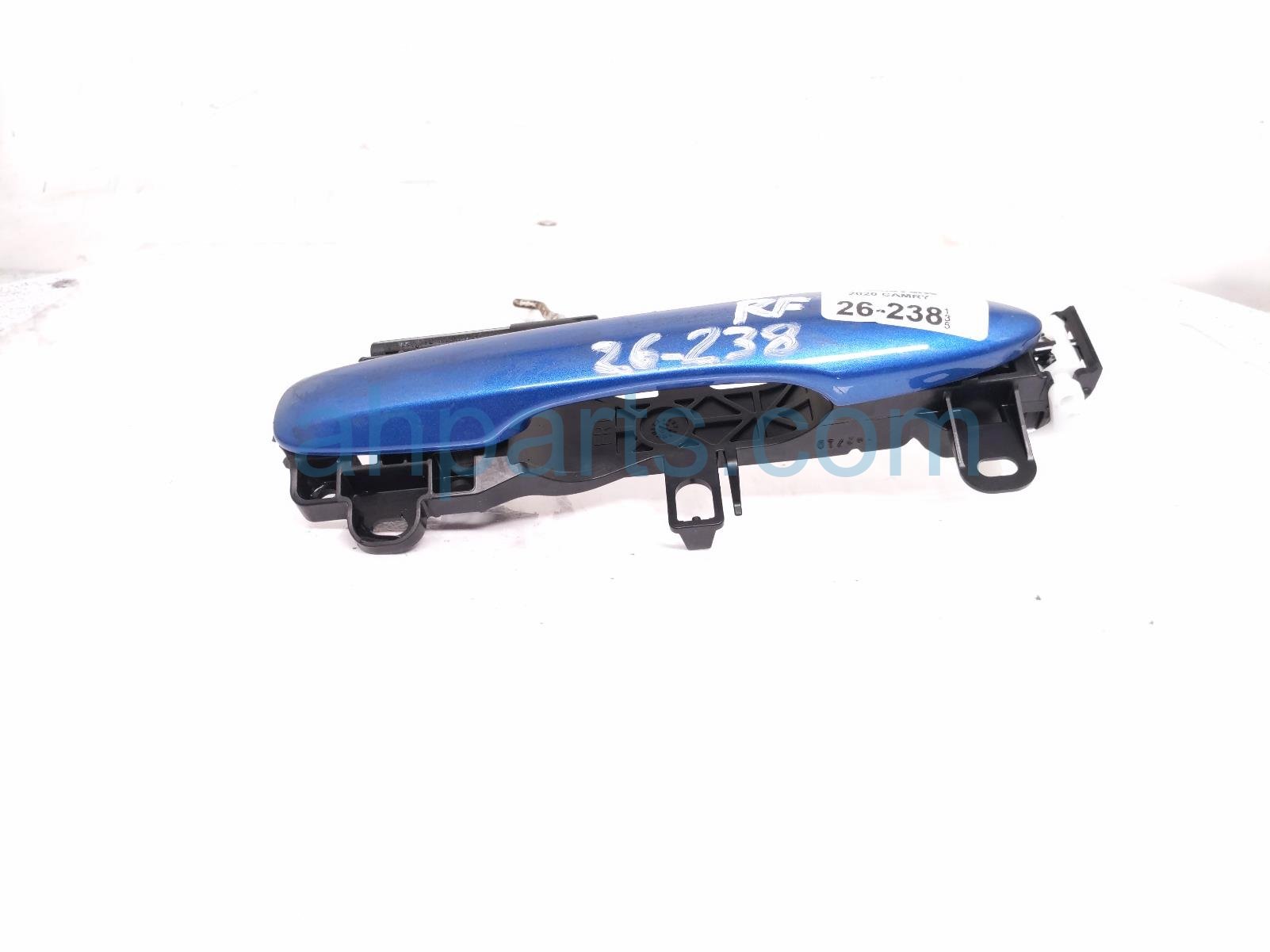2020 Toyota Camry Outside/exterior Front Passenger Exterior Door Handle Blue 69211 06110 J4 Replacement 2020 Toyota Camry Outside/exterior Front Passenger Exterior Door Handle Blue 69211 06110 J4 Replacement thumbnail