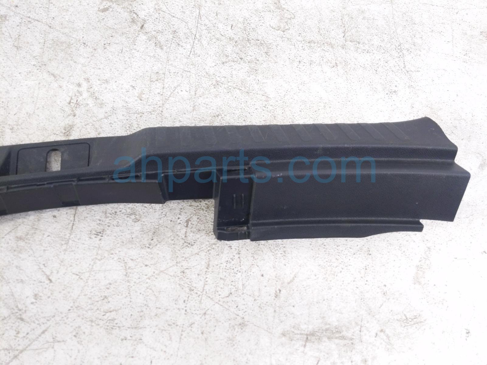 2020 Honda CR V Cargo Trunk Scuff Sill Trim Blk 84640 TLA A01ZA Replacement 2020 Honda CR V Cargo Trunk Scuff Sill Trim Blk 84640 TLA A01ZA Replacement thumbnail