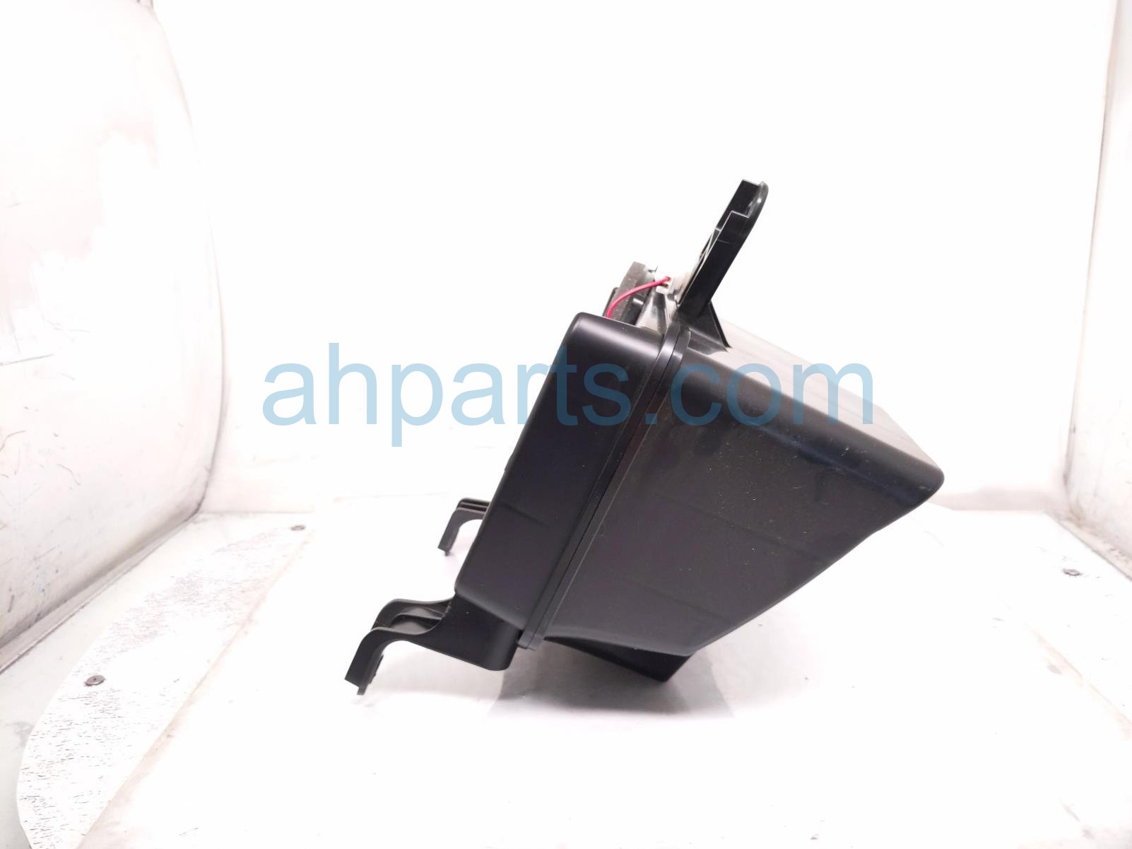 2020 Honda CR V Rear Passenger Subwoofer Speaker Assy 39140 TLA A01 Replacement 2020 Honda CR V Rear Passenger Subwoofer Speaker Assy 39140 TLA A01 Replacement thumbnail