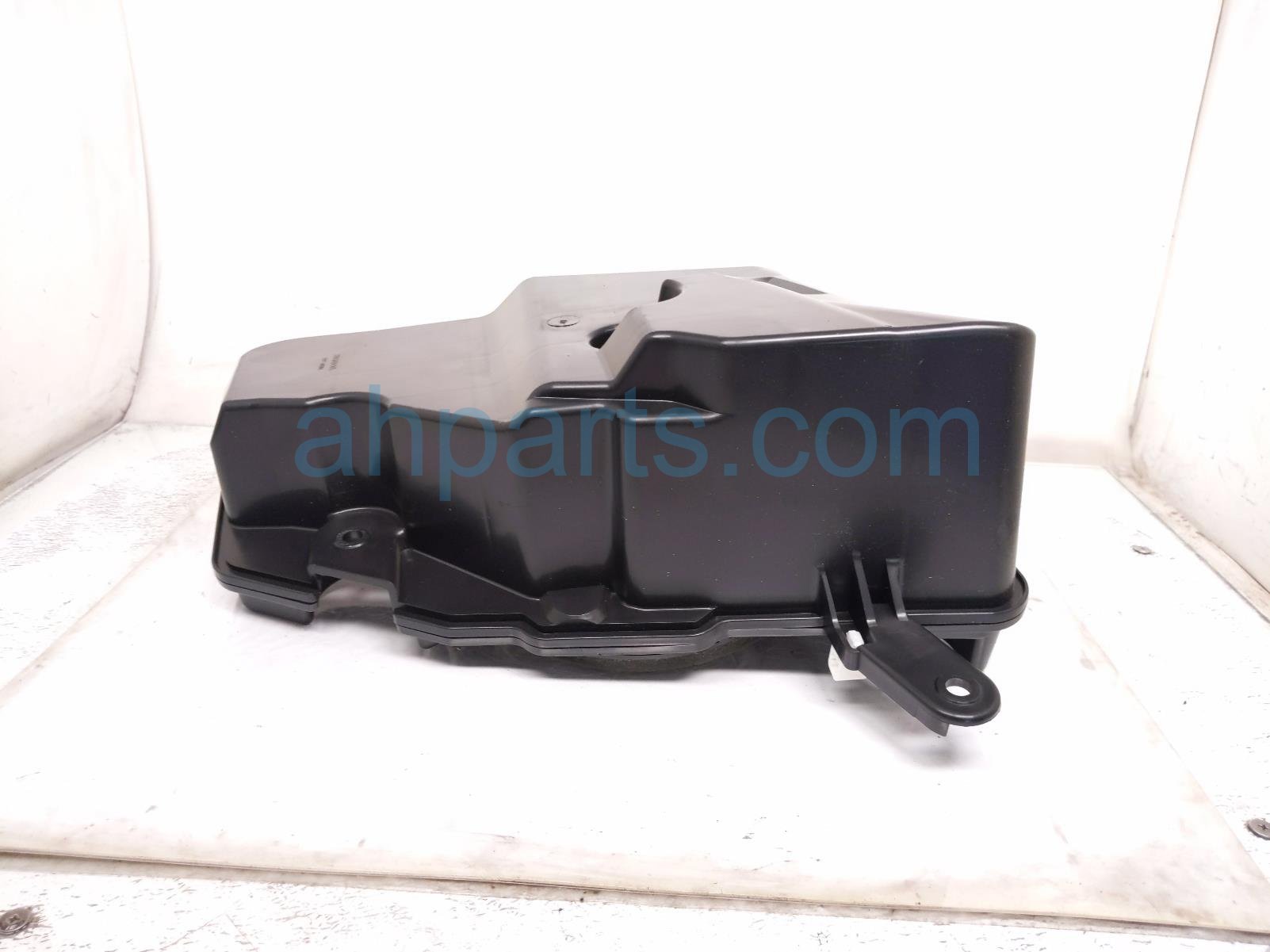 2020 Honda CR V Rear Passenger Subwoofer Speaker Assy 39140 TLA A01 Replacement 2020 Honda CR V Rear Passenger Subwoofer Speaker Assy 39140 TLA A01 Replacement thumbnail