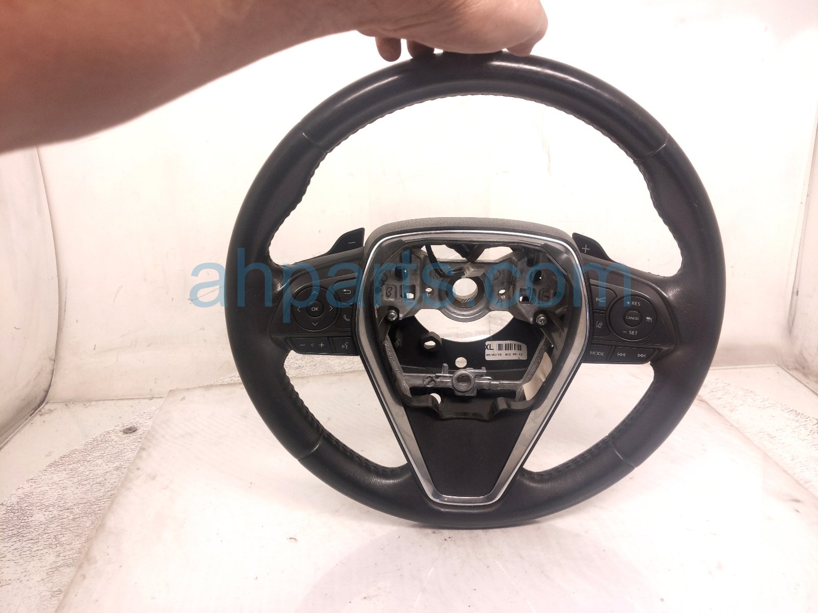 Toyota STEERING WHEEL - BLACK - SE