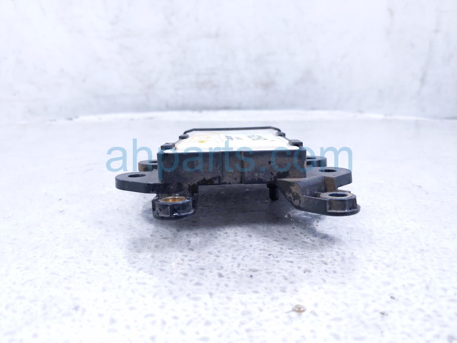 2024 Honda HR V Rear Driver Blind Spot Radar Sensor 8S461 3W0 A11 Replacement 2024 Honda HR V Rear Driver Blind Spot Radar Sensor 8S461 3W0 A11 Replacement thumbnail