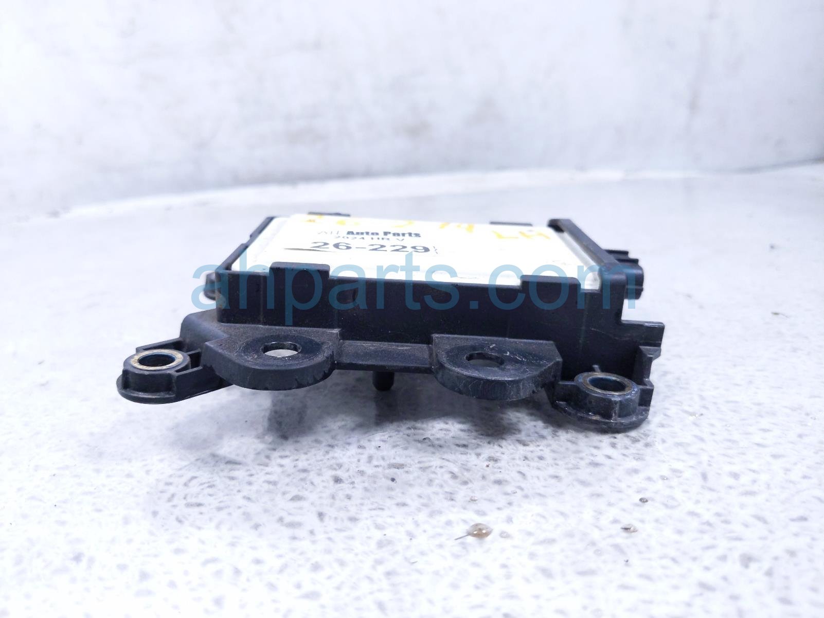 2024 Honda HR V Rear Driver Blind Spot Radar Sensor 8S461 3W0 A11 Replacement 2024 Honda HR V Rear Driver Blind Spot Radar Sensor 8S461 3W0 A11 Replacement thumbnail