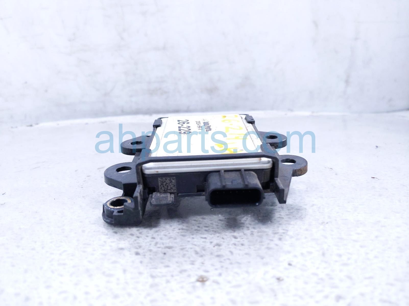 2024 Honda HR V Rear Driver Blind Spot Radar Sensor 8S461 3W0 A11 Replacement 2024 Honda HR V Rear Driver Blind Spot Radar Sensor 8S461 3W0 A11 Replacement thumbnail